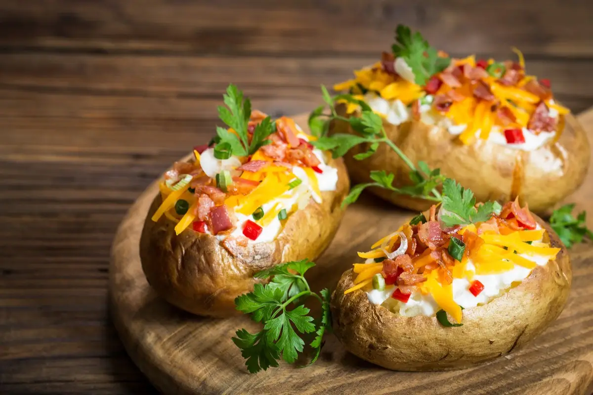 How to Host a Perfect Baked Potato Bar: Tips and Ideas