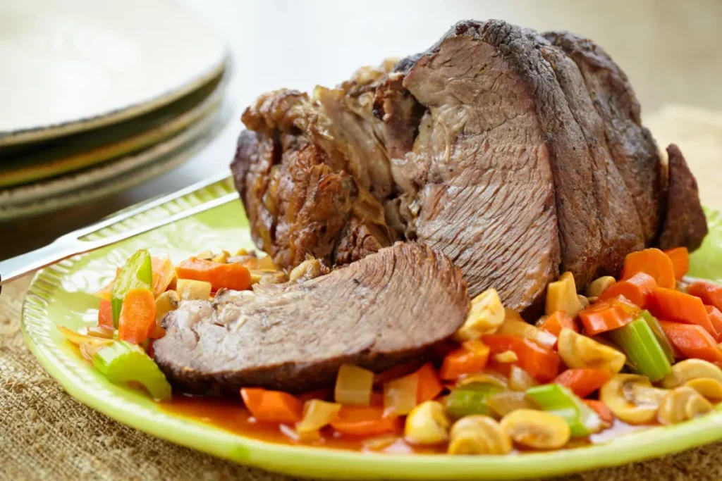 Crockpot and Oven Chuck Roast: Which Method Wins